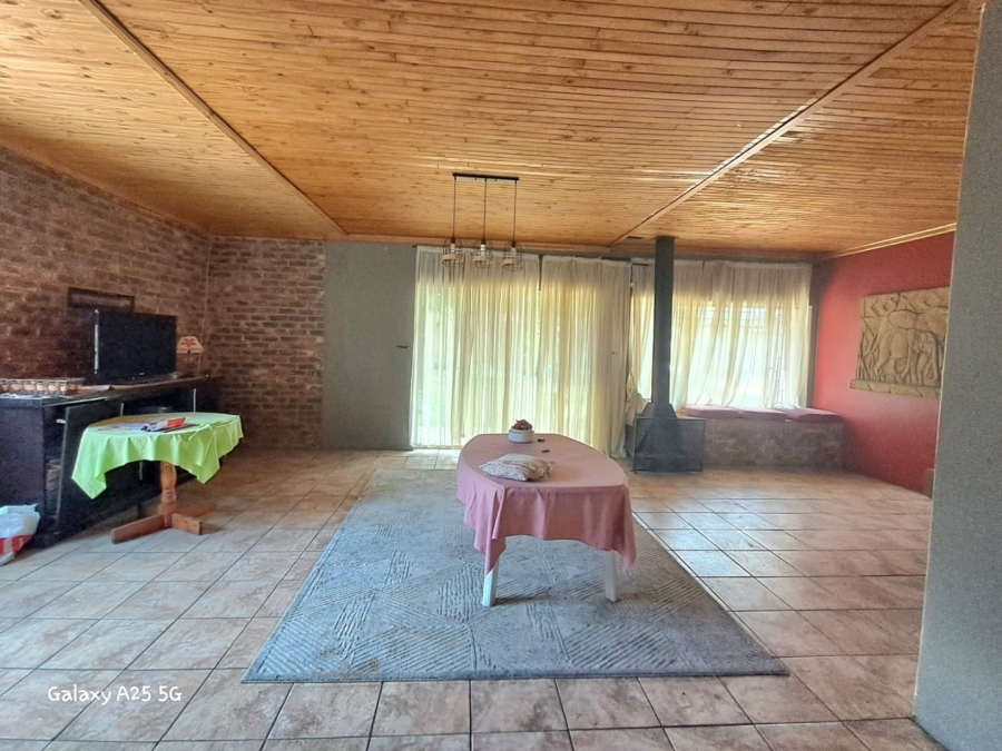 5 Bedroom Property for Sale in Sasolburg Ext 4 Free State